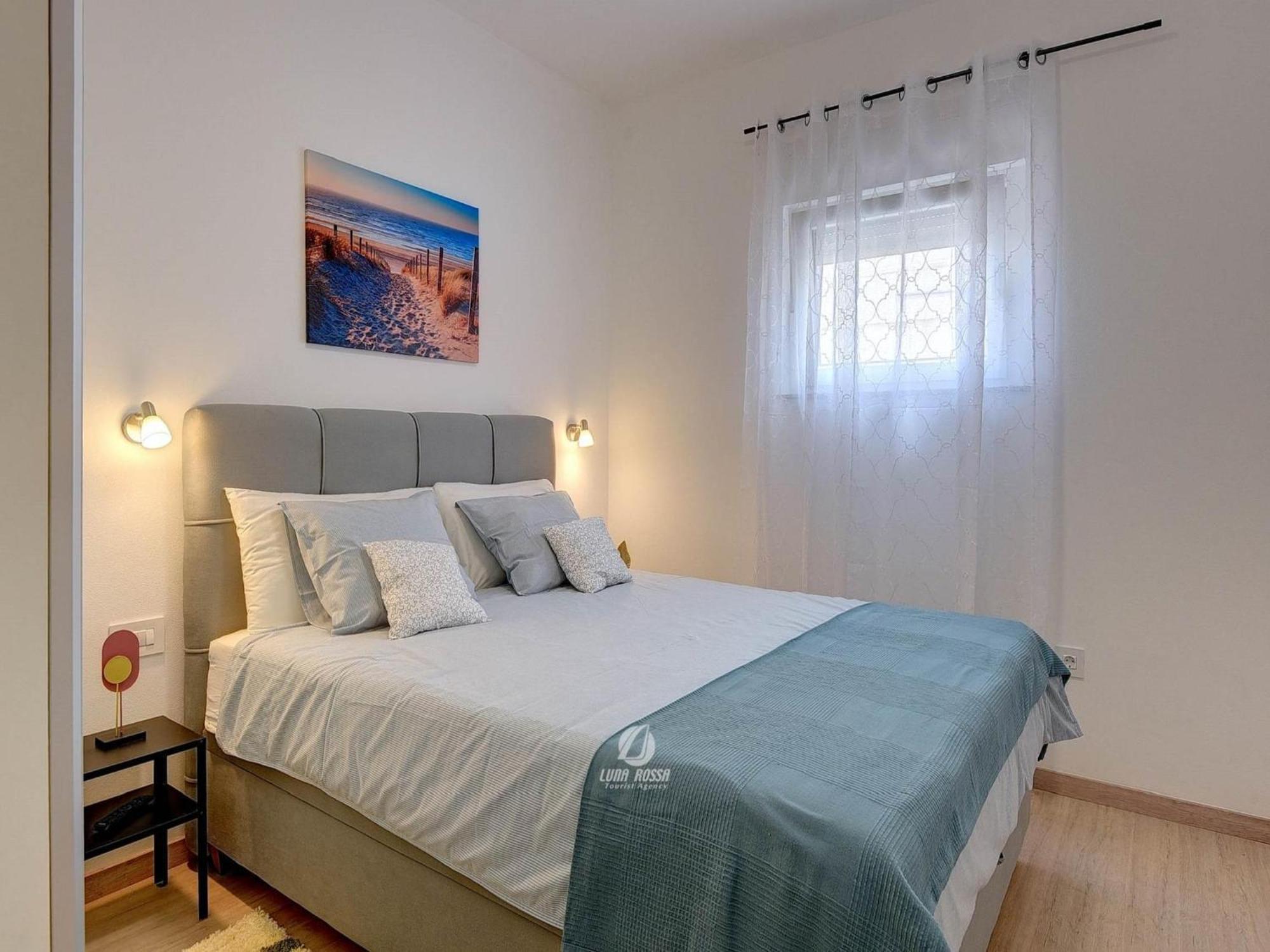 Spacious With Private Terrace And Garden Pula