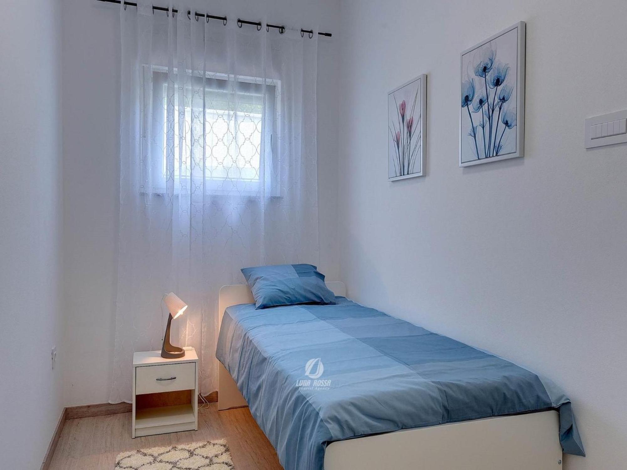 Apartment Spacious With Private Terrace And Garden